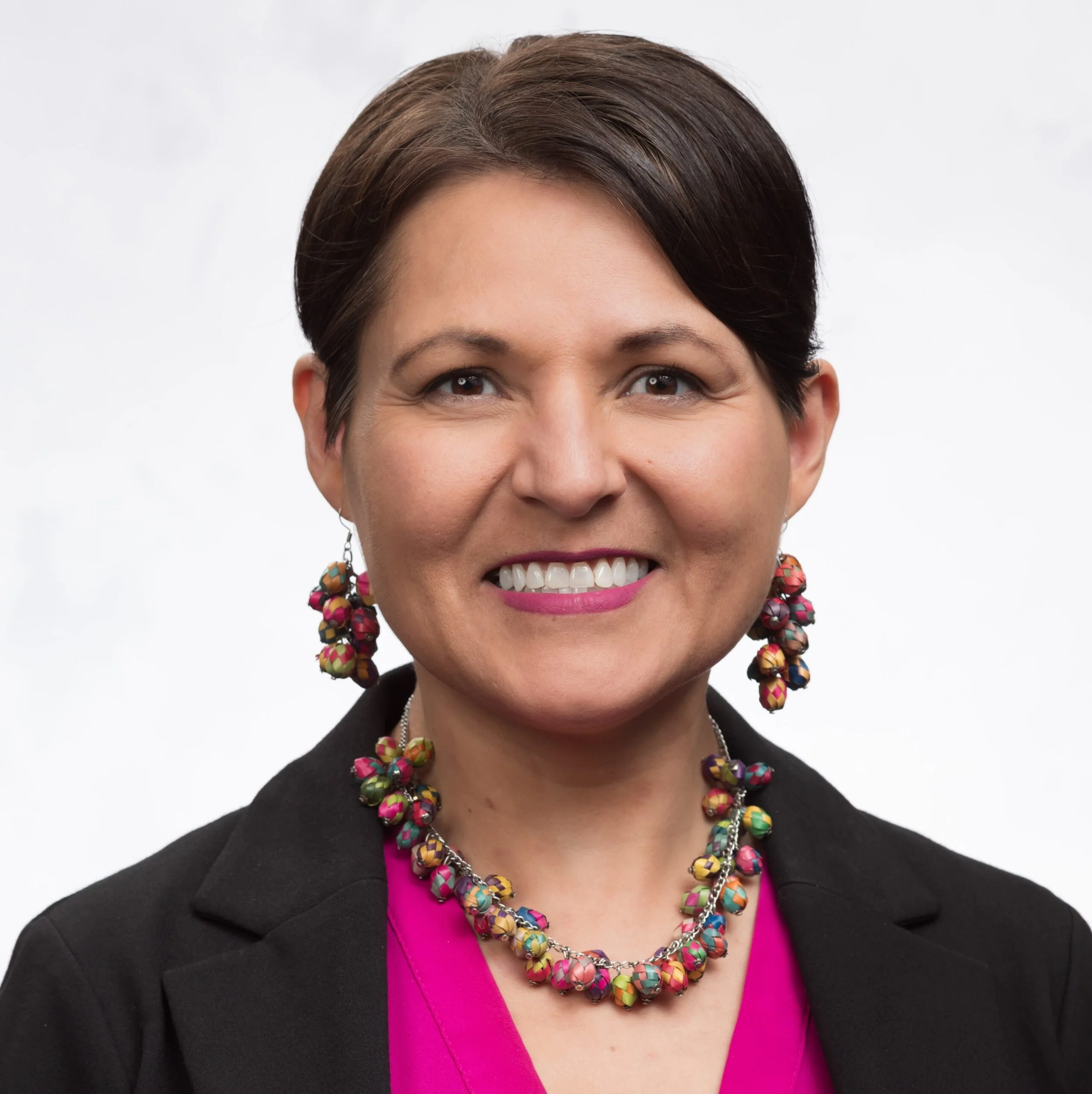 Susana Morales, Member