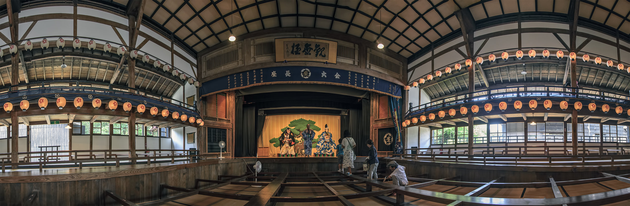 138_3900-RAW-photomerge-panorama-Kabuki-Theater-Kurehaza-呉服座-Meiji-Mura-明治村.jpg