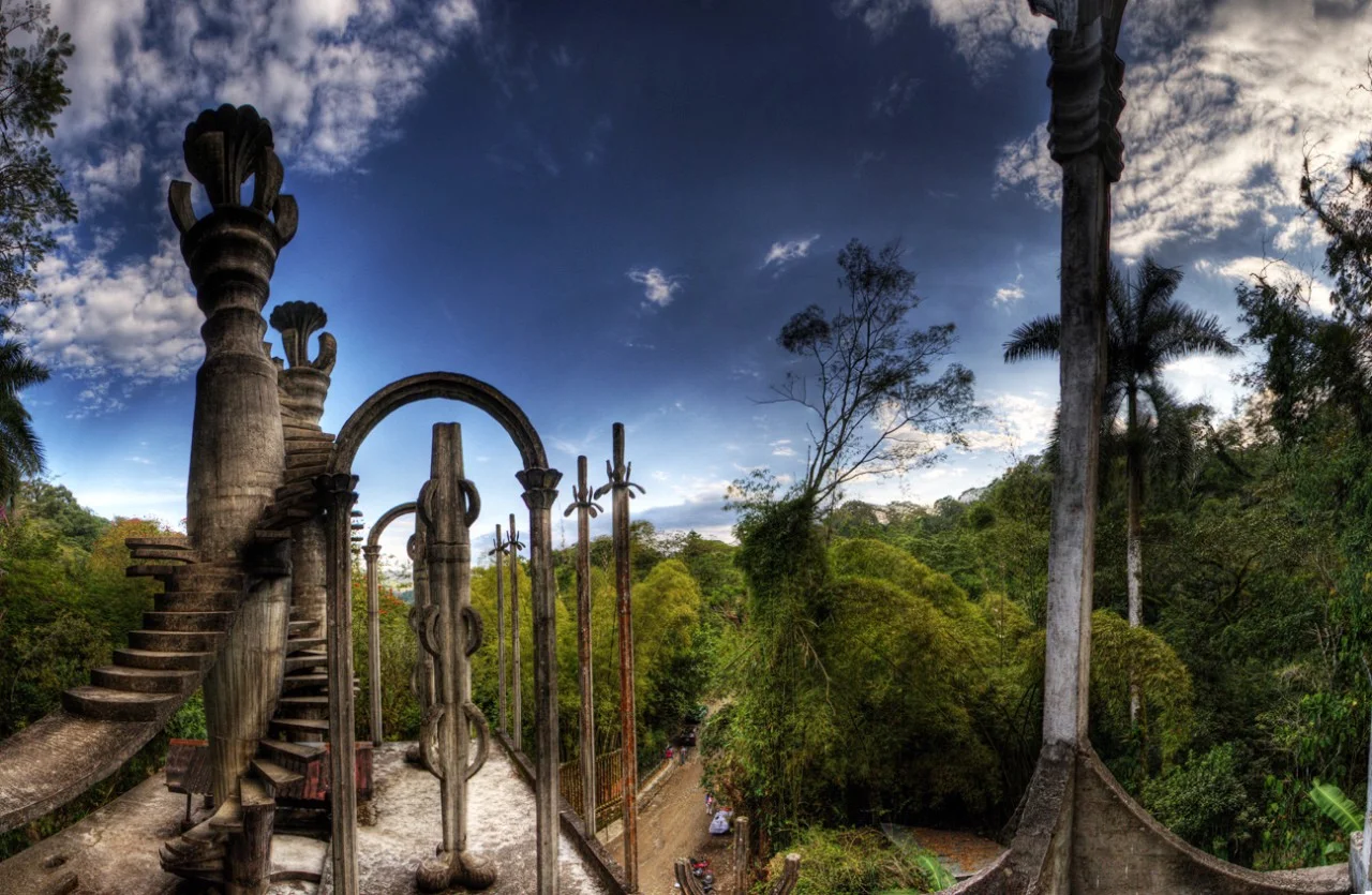 Walking Mexico: Surrealist Garden "Las Pozas" in Xilitla