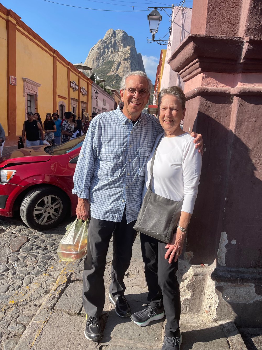 La Peña de Bernal, Jim &amp; Marie#© TWT LLC