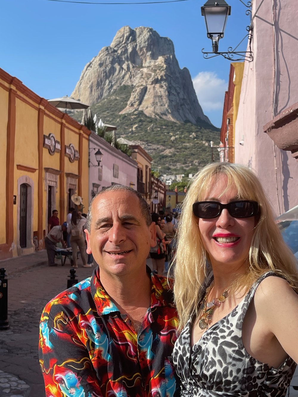 La Peña de Bernal, Mike &amp; Denise#© TWT LLC