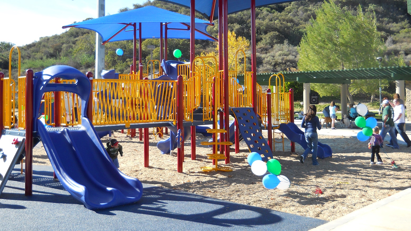   building better communities   Commercial Recreation Design &amp; Installation   LEARN MORE  