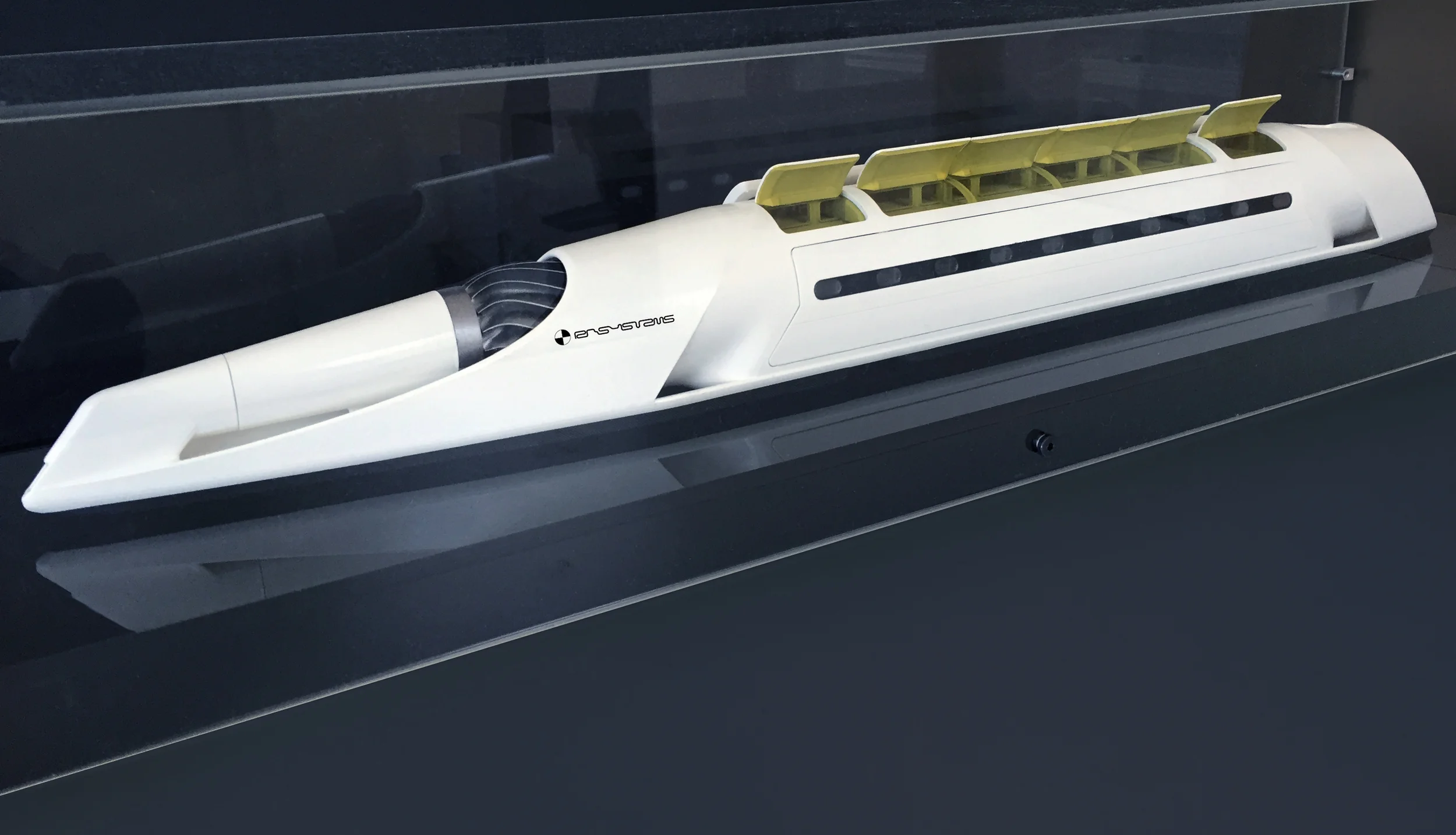 rbsystems_rustem_baishev_hyperloop_pod_model3.jpg