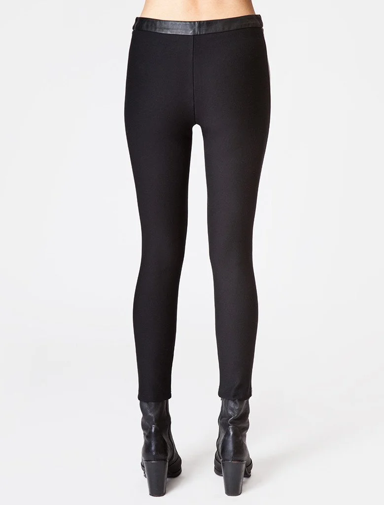 W902_ROBYN_PANTS_BLACK-16_1024x1024.jpg