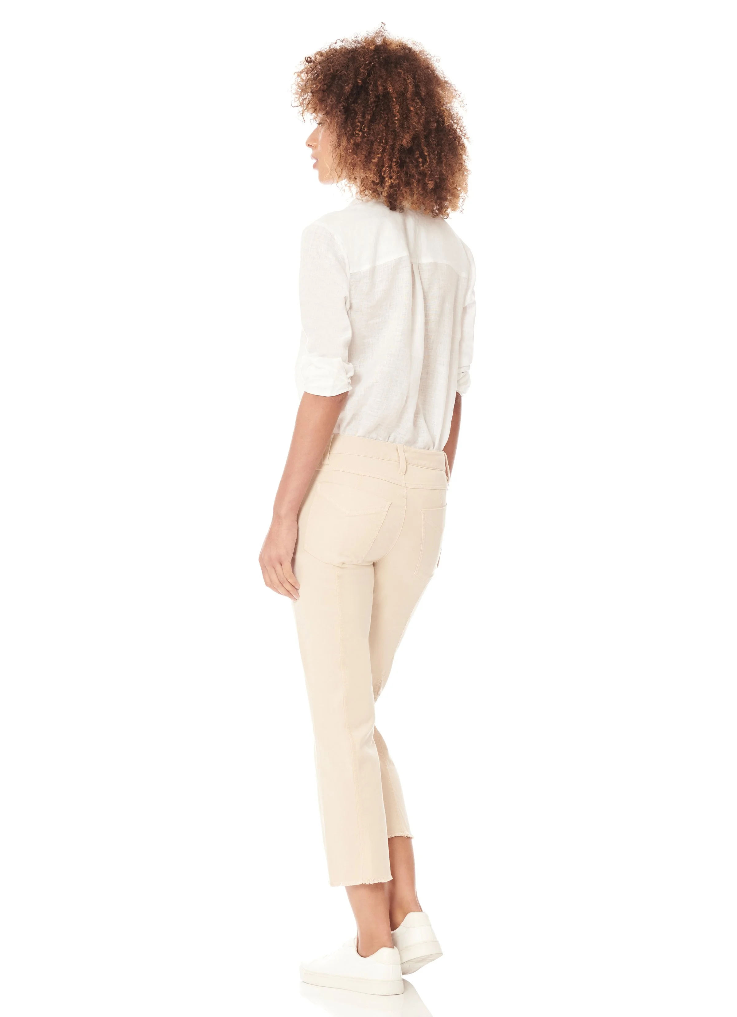1824GT-sand_1624_2400x_crop_center.jpg