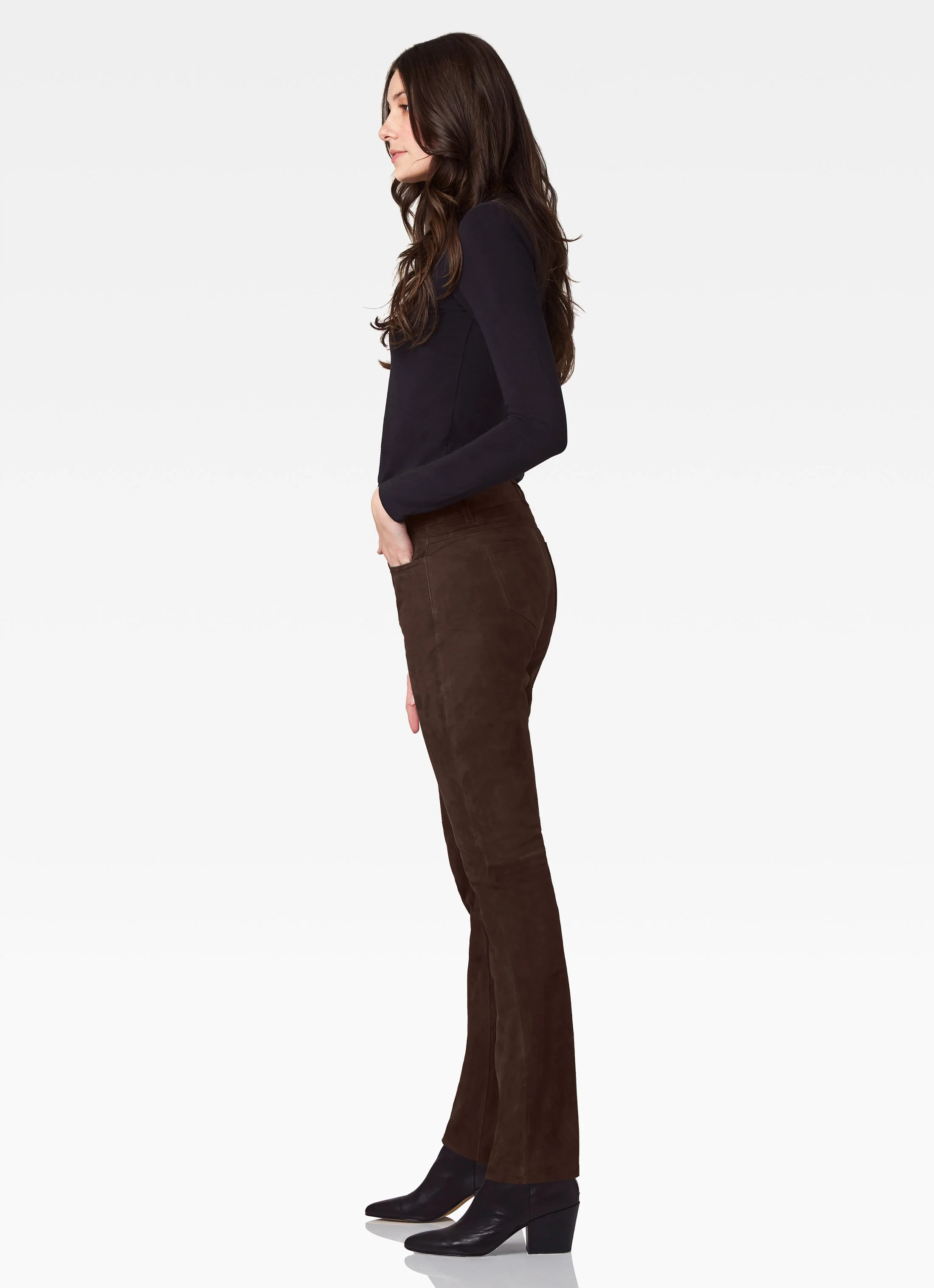 S32_1882SU-cocoa_4142_2200x_crop_center.jpg