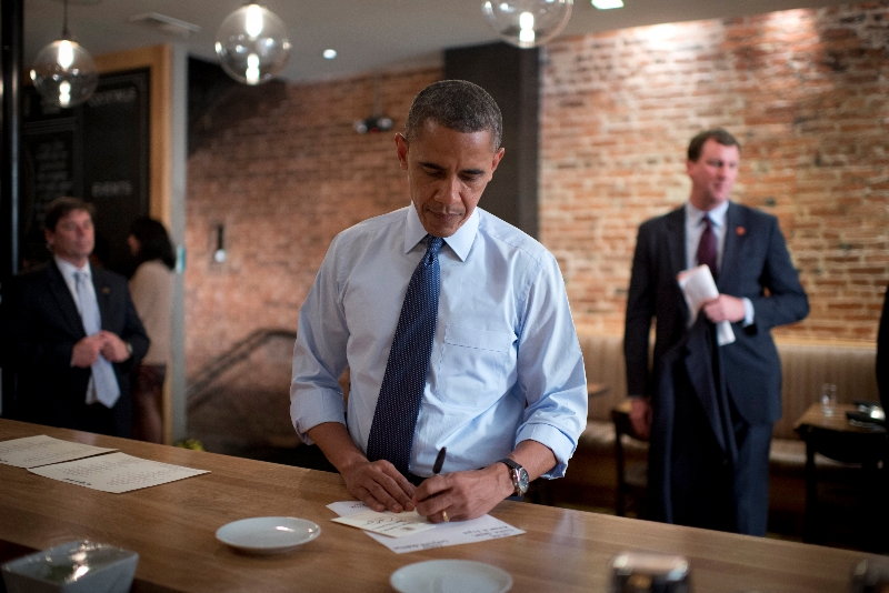via Ken Thomas (AP) WASHINGTON — President Barack Obama is meet with three winners of a campaign contest and their guests for dinner at a restaurant in a popular Washington neighborhood.