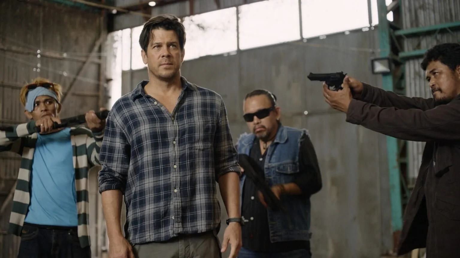 Christian Kane Is Trying to Avoid Stress in 'Almost Paradise'