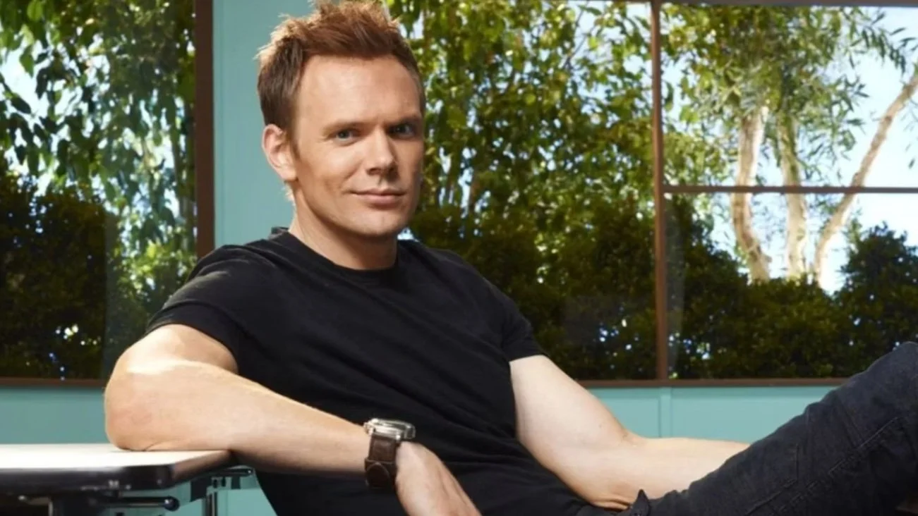 Joel McHale to Host the 50th Anniversary Saturn Awards