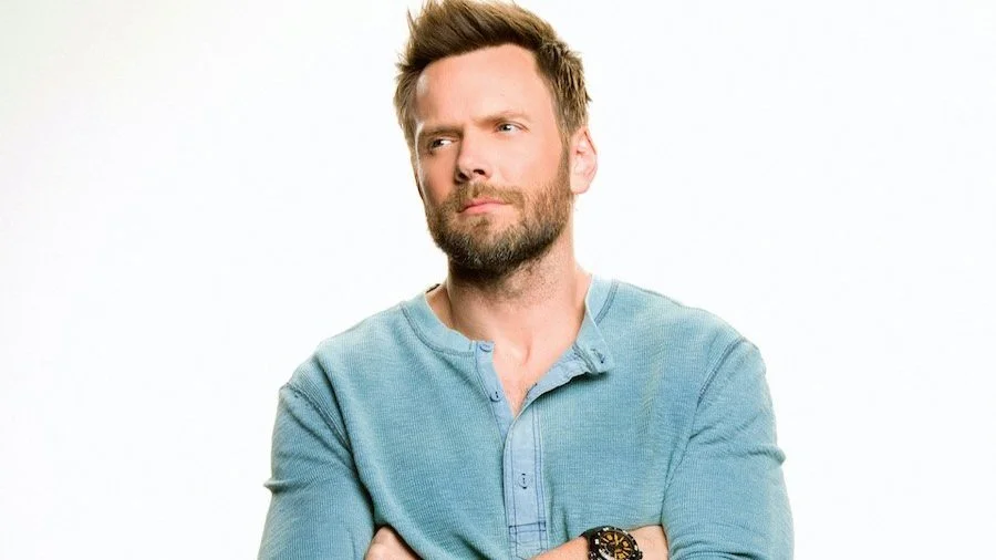 Joel McHale to Host Saturn Awards Streaming on ElectricNow Feb. 4