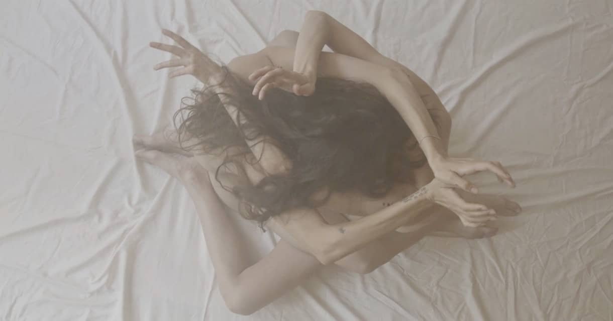 We're thrilled to share stills from Icelandic artist @gydatru video Miracle from her new album Ox, out this month!
Directed & edited by Gyda Valtysdottir
Cinematography Kaelen Ohm
Dancers Destefano DeLuise & Gyda Valtysdottir