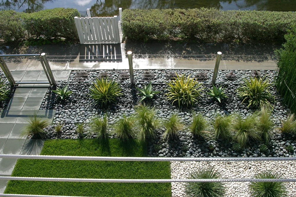 ZFREEDMAN_contemporary_venice_upper_fence_canal.jpg