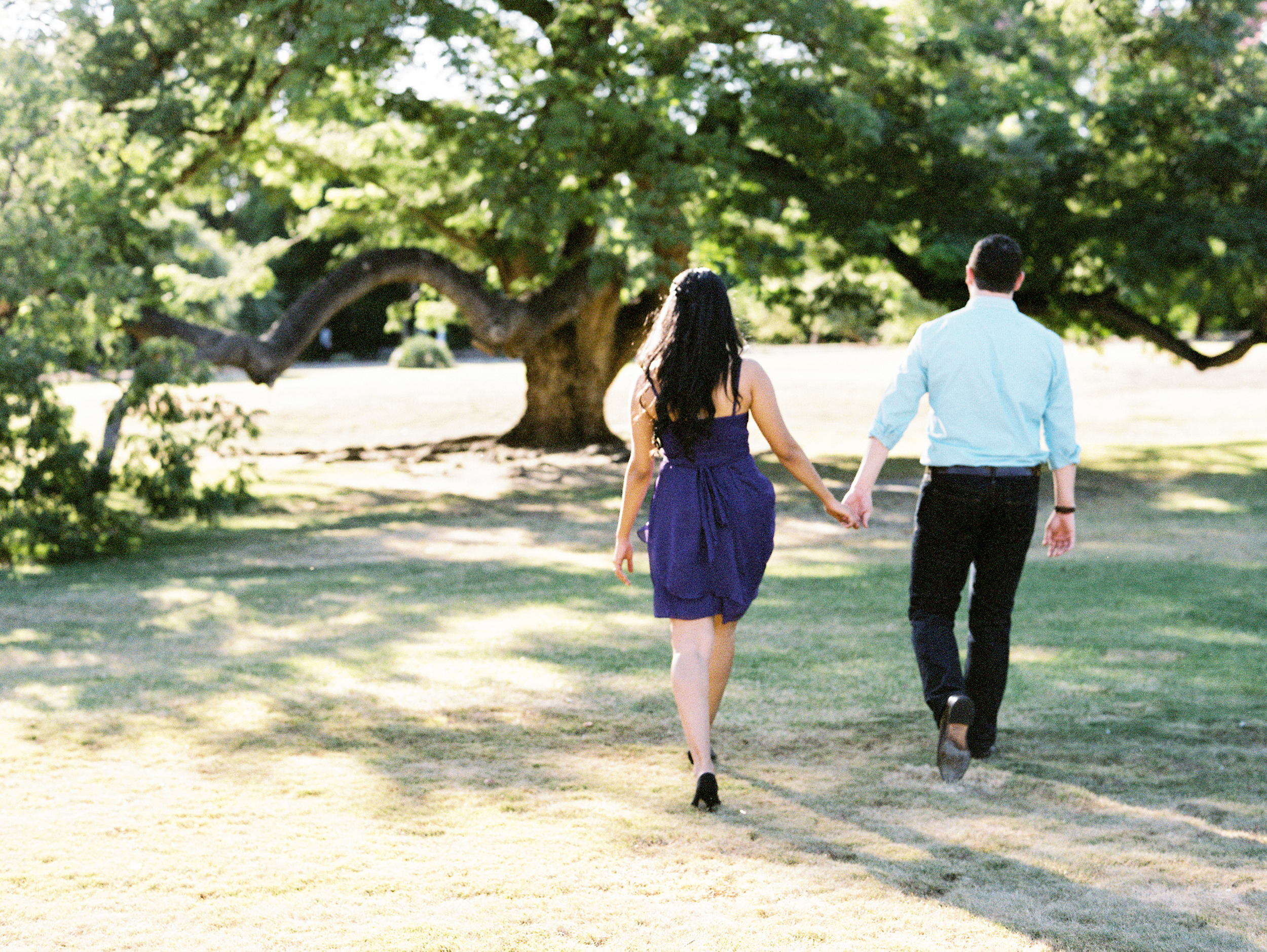 LA-Arboretum-E-Session-Holding-Hands-1.jpg