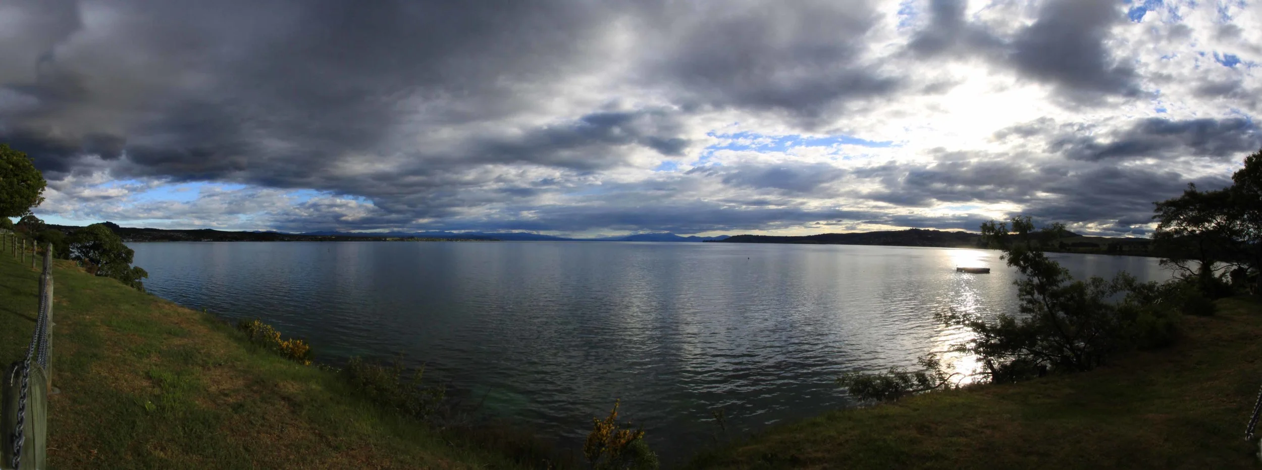 nz lake_Panorama6.jpg