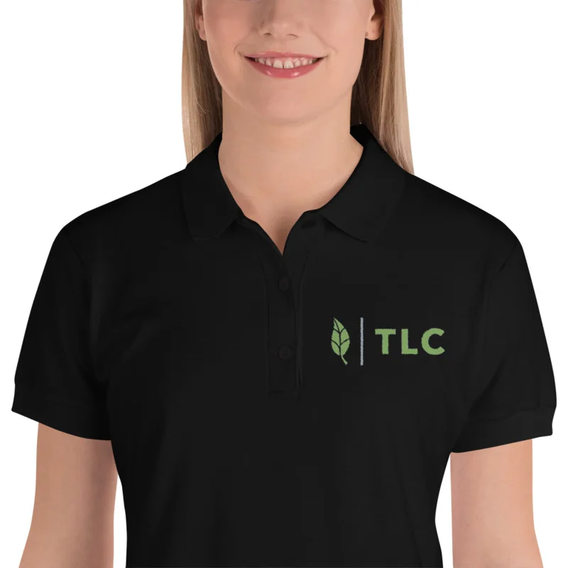 mockup_Zoomed-in_Womens_Black.jpg