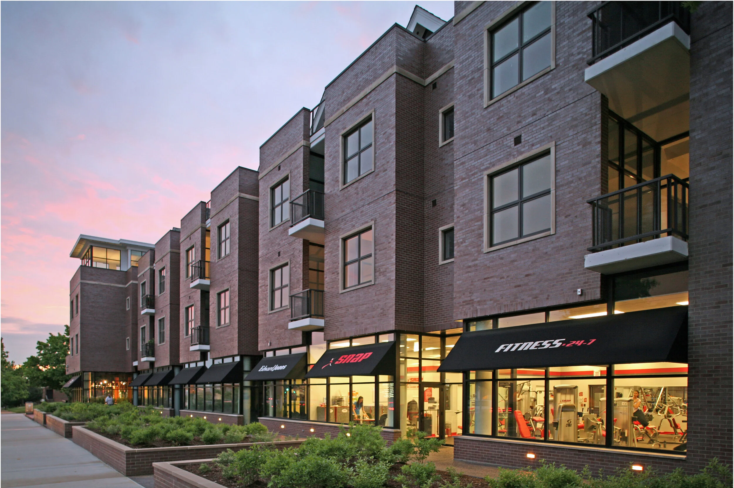 sidewalk night main.jpg