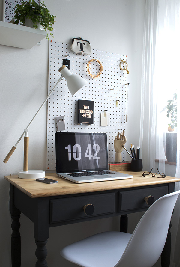 Office-Workspace-Makeover-Curate-and-Display-Blog4.jpg