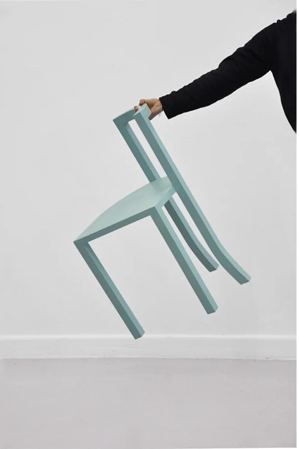 Fox (2010) An investigative chair