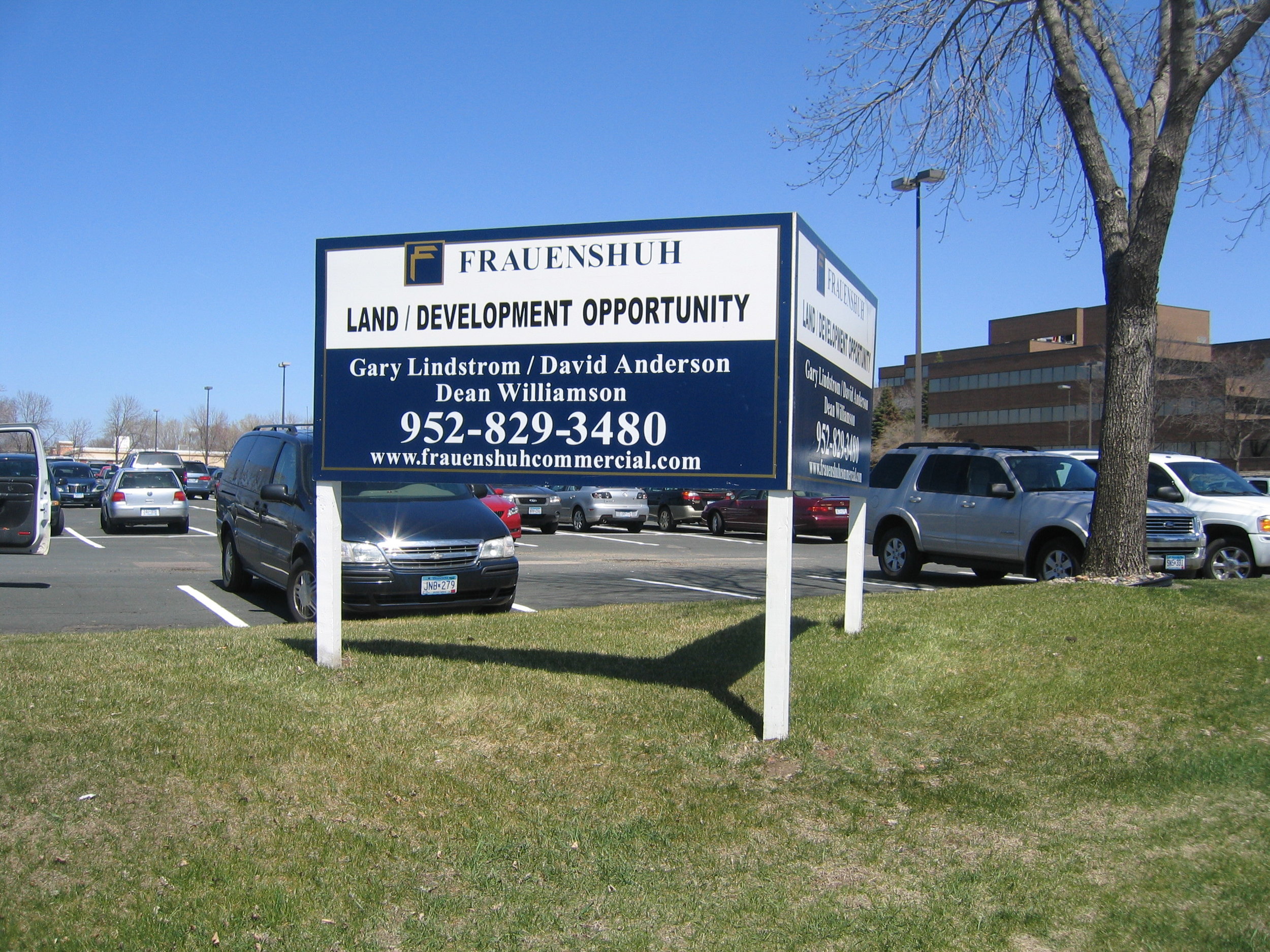 7701 France Ave Edina.JPG