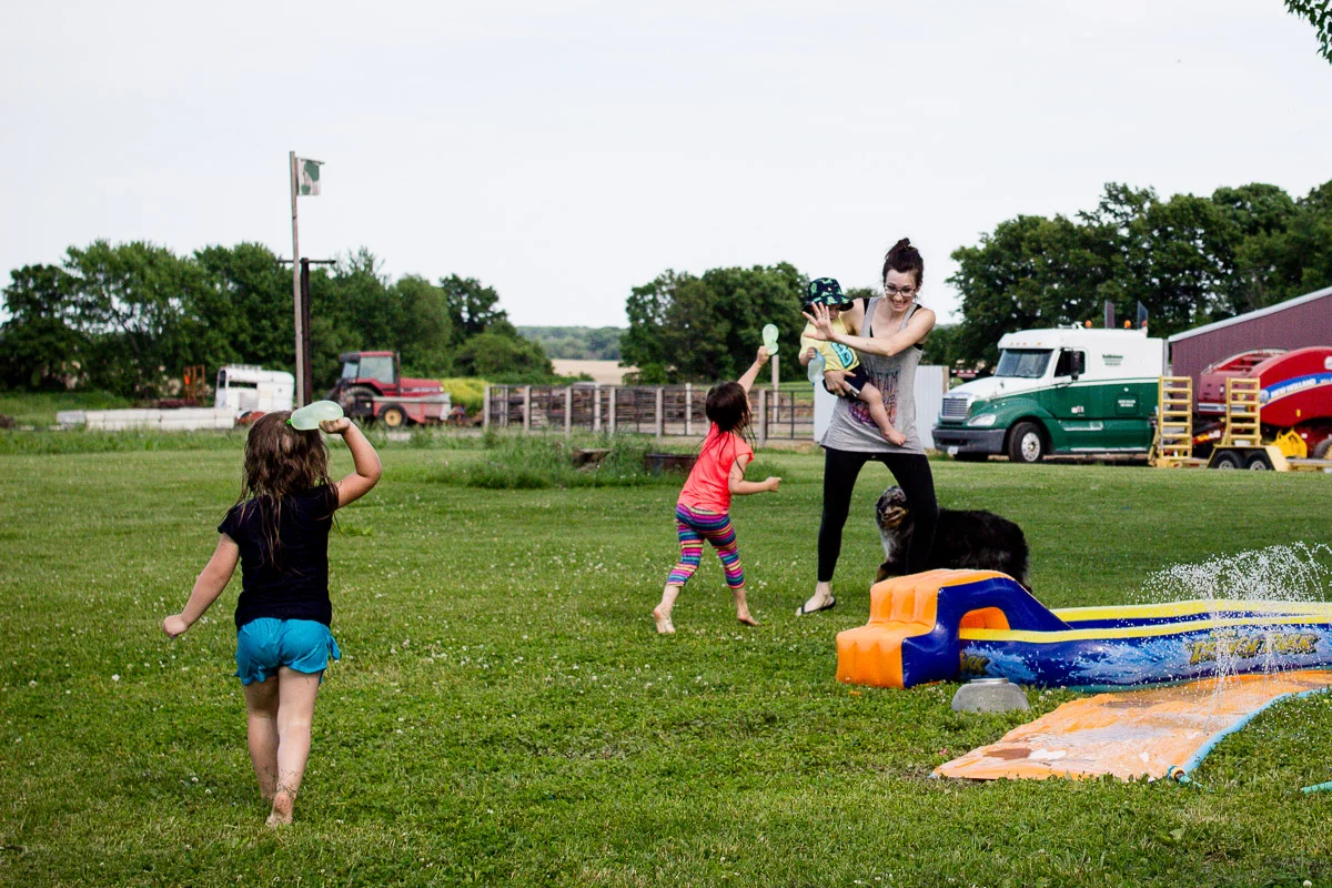 crown-point-indiana-storytelling-photographerWS&B-13.jpg