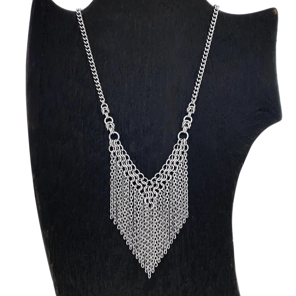 metal.v.box.fringe.neck_e2d195b0-e032-4b0d-847d-034984cb7847_1296x.jpg