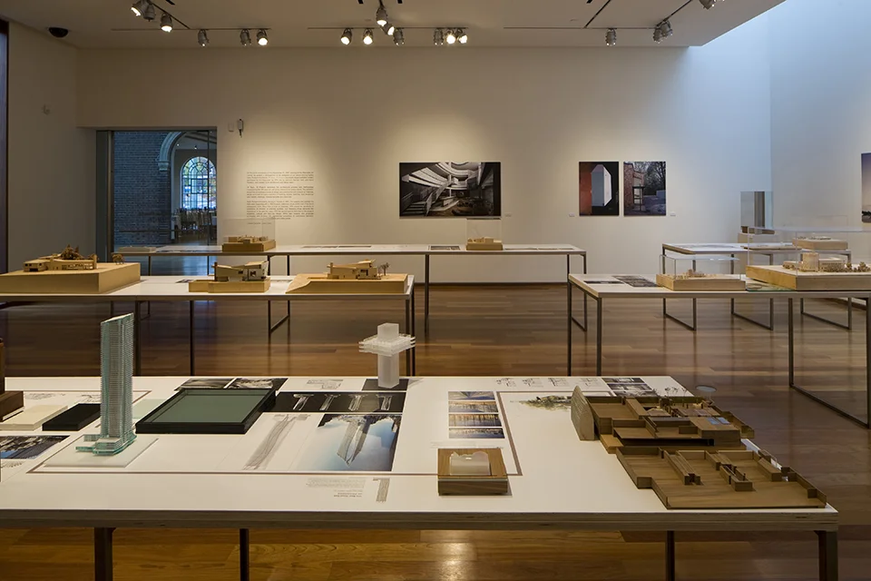 Intermission, MacLaren Art Centre, 2011 (Photography by Andre Beneteau, Courtesy of MacLaren Art Centre)