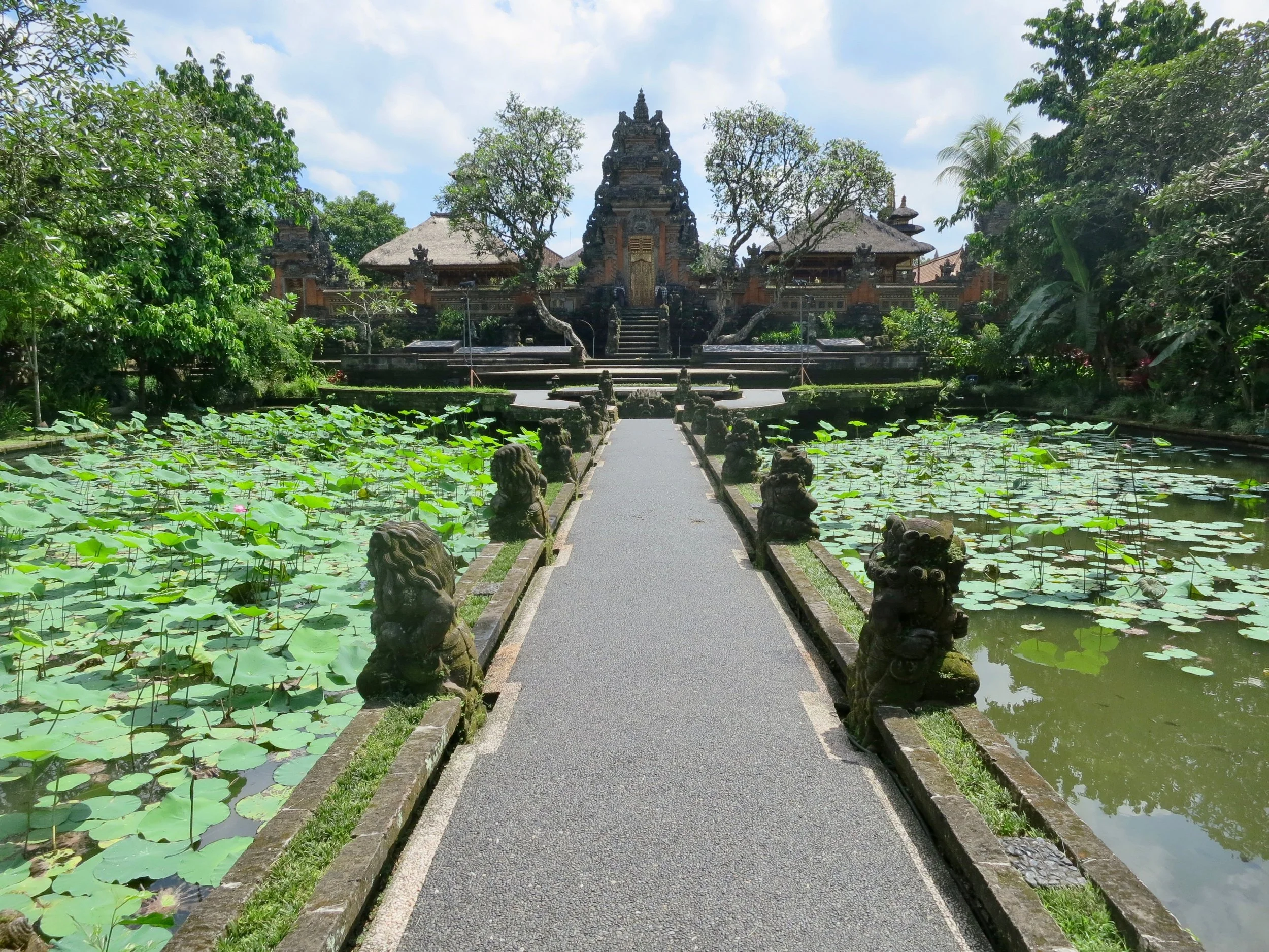 SaraswatiTempleUbud.jpeg