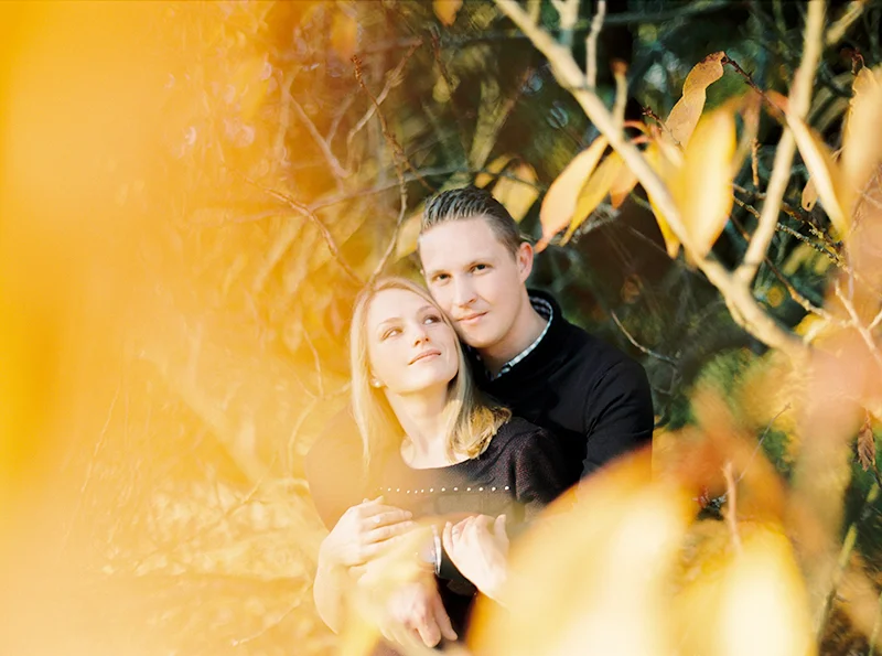 Autumnal Loveshoot at La Hulpe, Belgium / Shooting de couple argentique à la Hulpe, Belgique