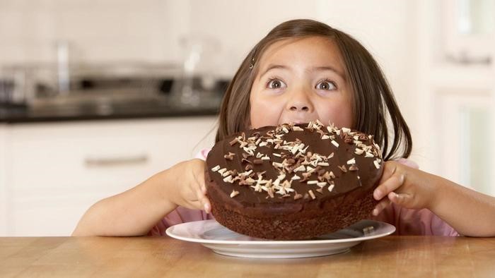 Source: https://www.reference.com/health/teeth-hurt-eat-sweets-da7d16e340f2d27Credit: Andrew Olney OJO Images Getty Images