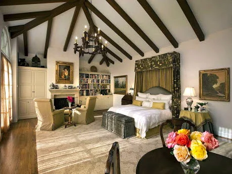 PelicanHill2x.jpg