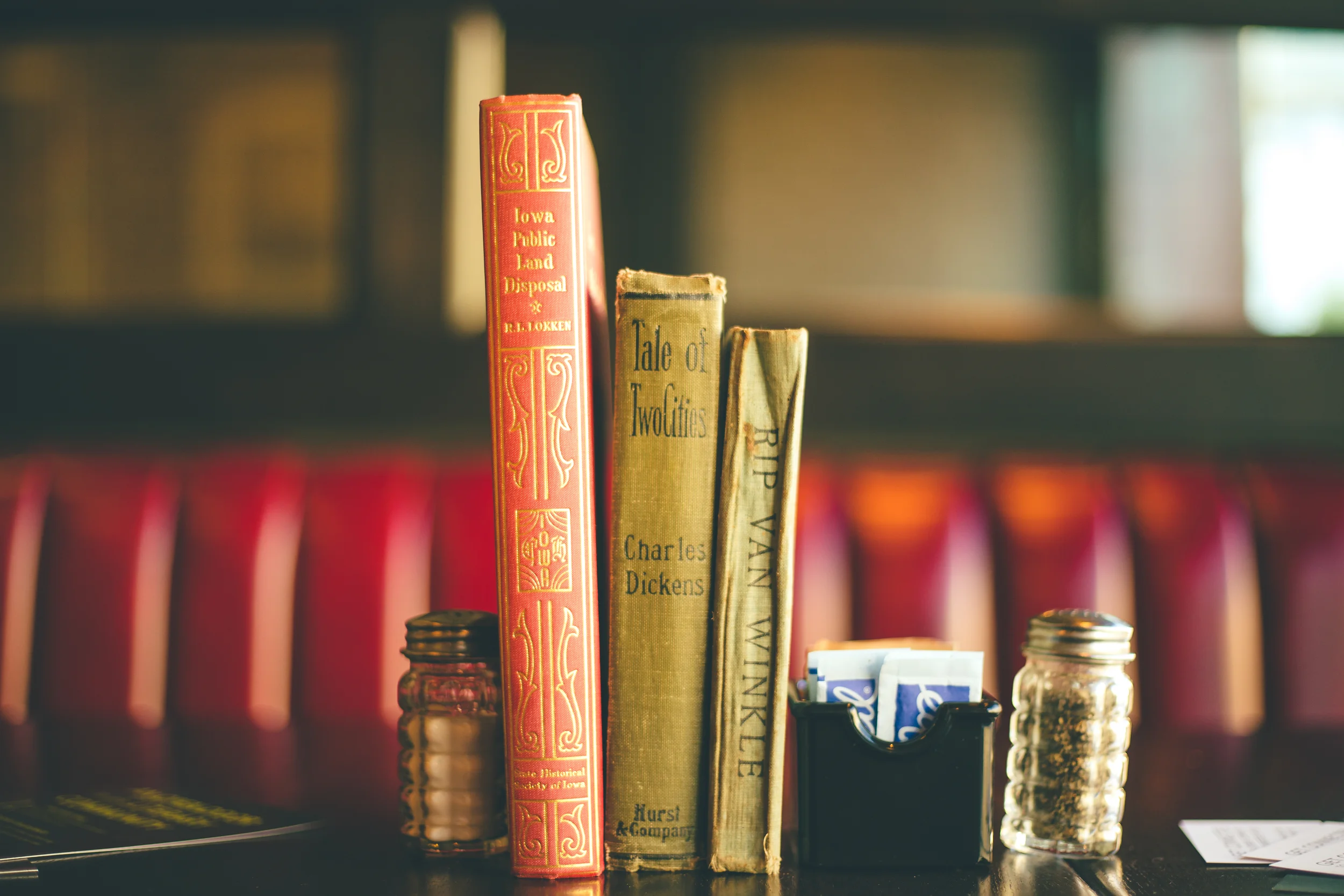WritersHappyHour-5.jpg