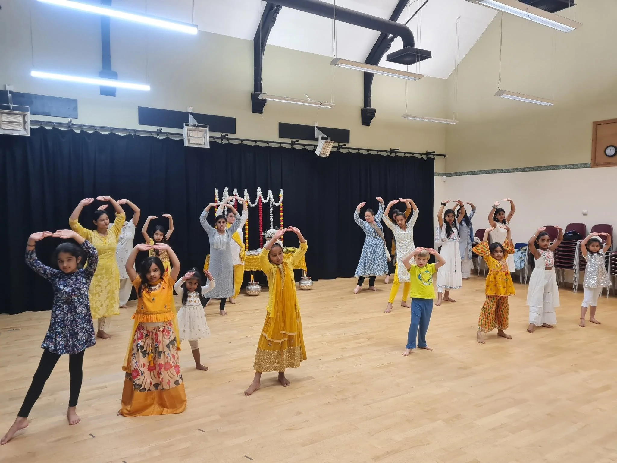 Kathak and Bollywood class by the Bharatiya Ashram dance group at the Dudhope Multicultural Centre