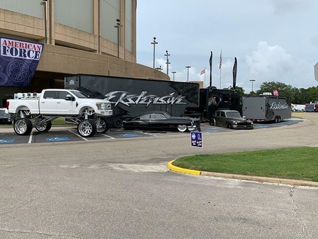 We are all set up and ready to go here at Scrapin the Coast! Make sure to stop by the booth and check out what we brought. 
#Ekstensive 
#TexasMetal
#americanforcewheels 
#scrapinthecoast