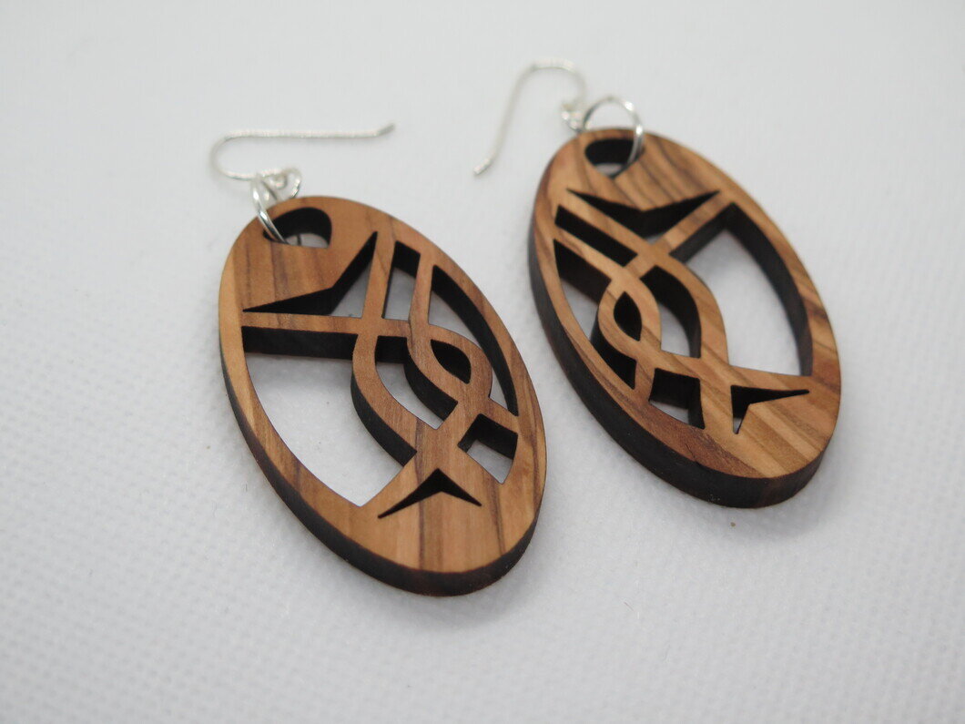 olive-wood-natural-long-earrings-4.jpg