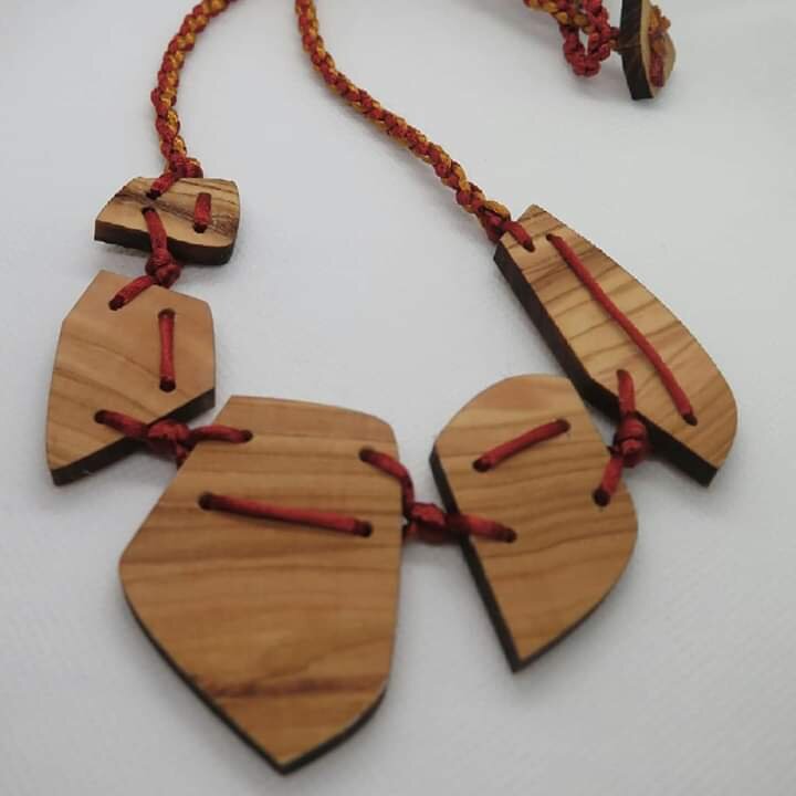 olive-wood-statement-necklace-red.jpg