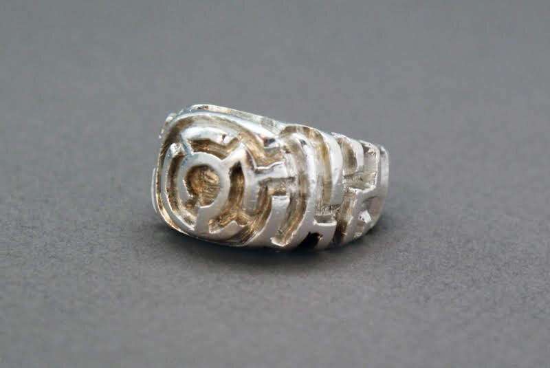 silver-laberinth-ring.jpg