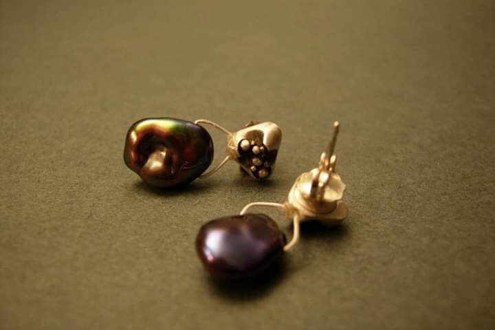 silver-studs-with-baroque- black-freshwater-pearls.jpg