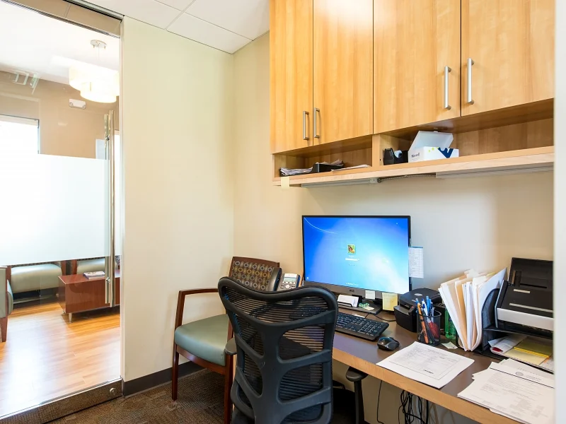 1749823_Office-One_800x600.jpg