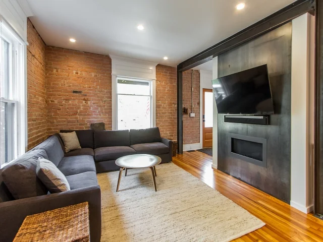 1750119_Living-Room_640x480.jpg