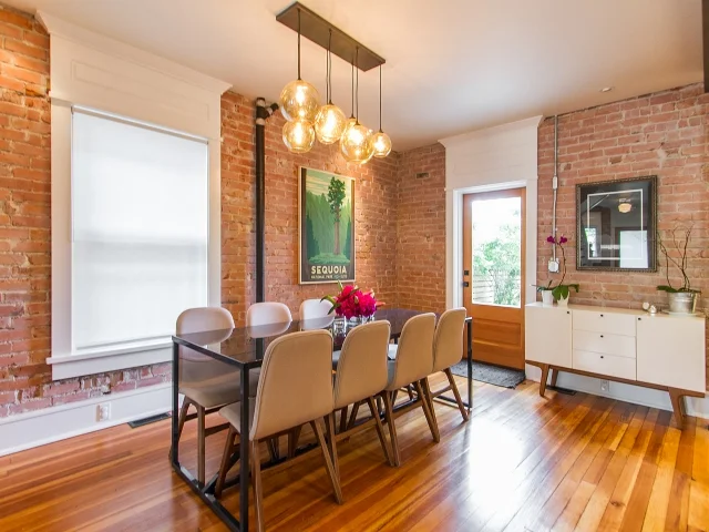 1750092_Dining-Room_640x480.jpg