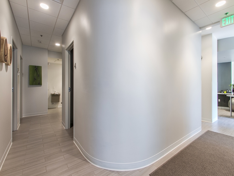 1762035_Hallway_800x600.jpg