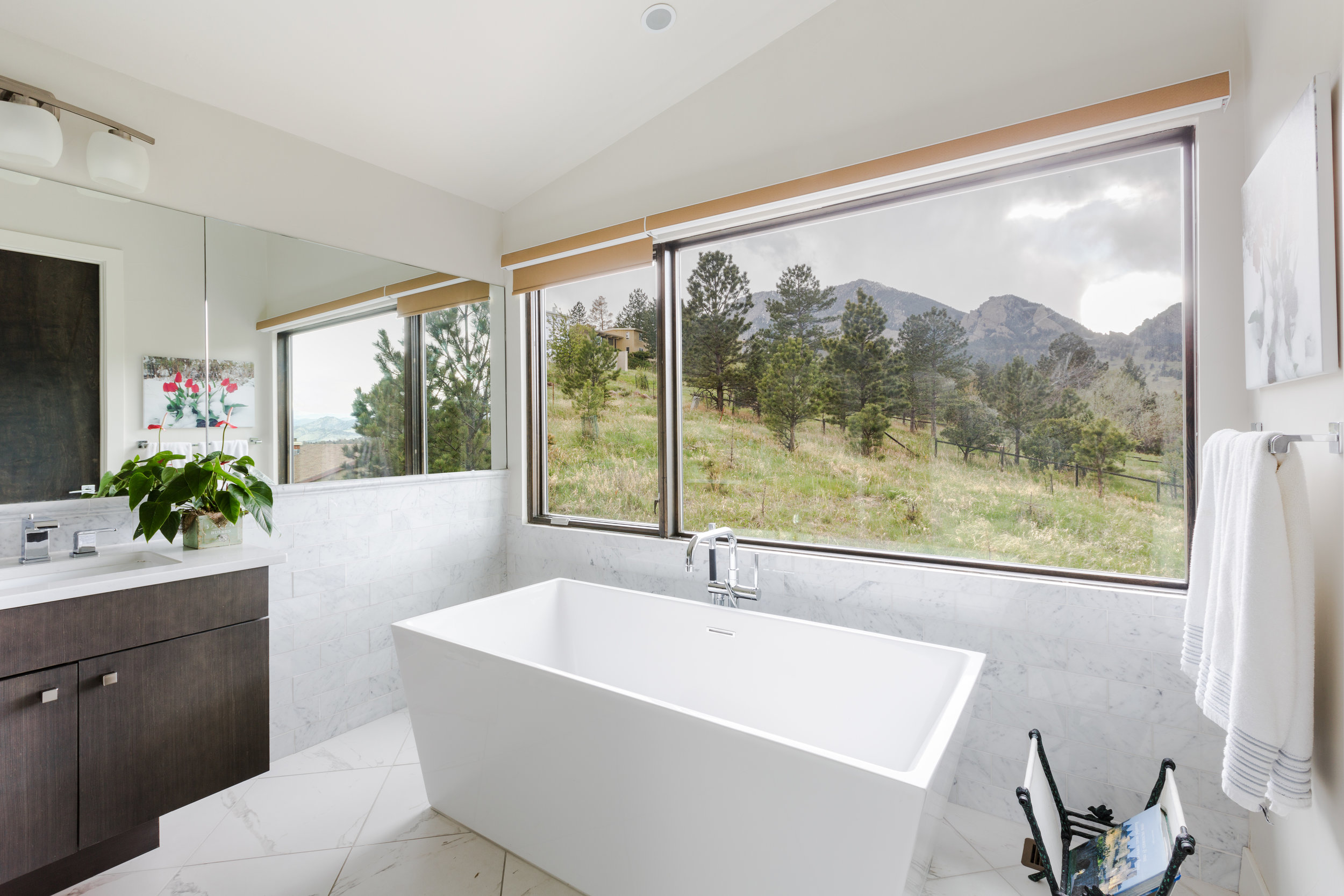 Residence - Devil's Thumb