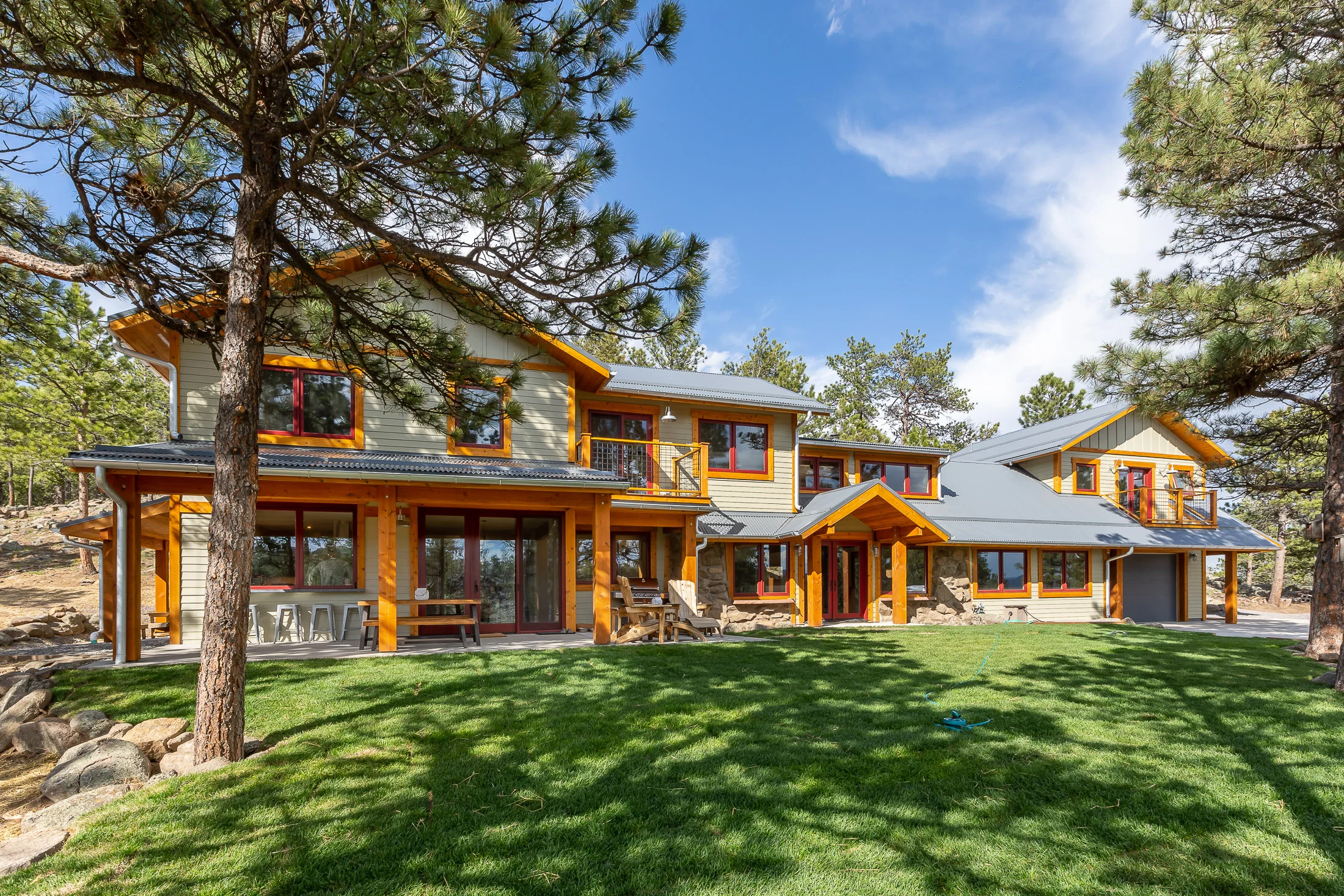 400 Whispering Pines 02.jpg