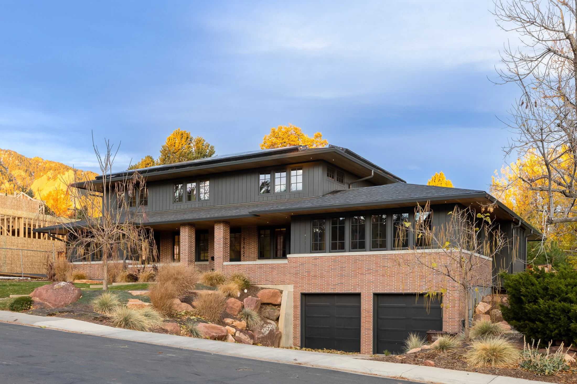 2385 Kenwood Dr - 101.jpg