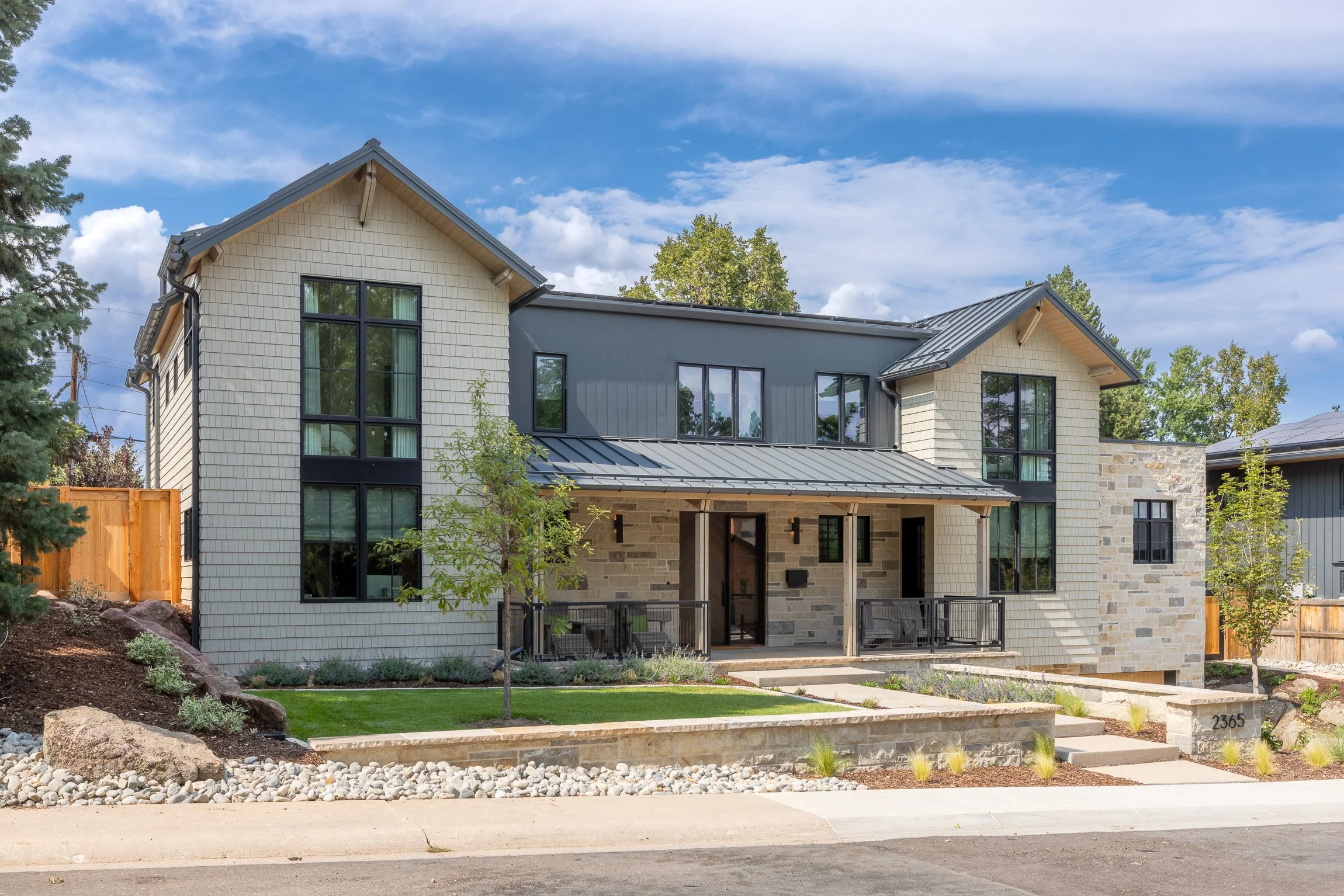 2365 Kenwood Dr-13.jpg