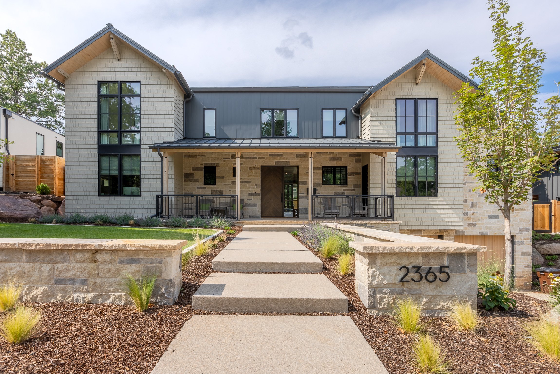 2365 Kenwood Dr-21.jpg