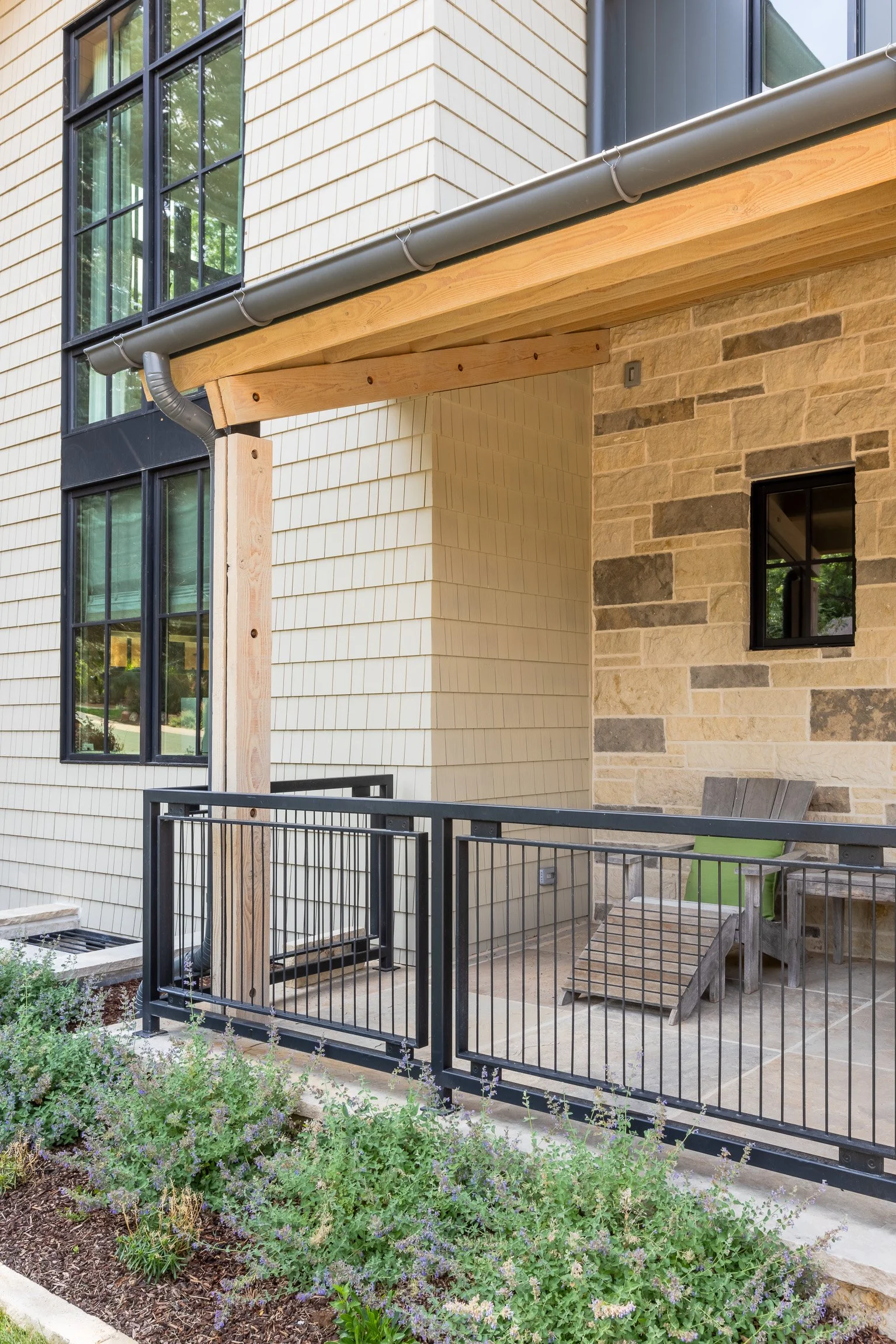 2365 Kenwood Dr-25.jpg