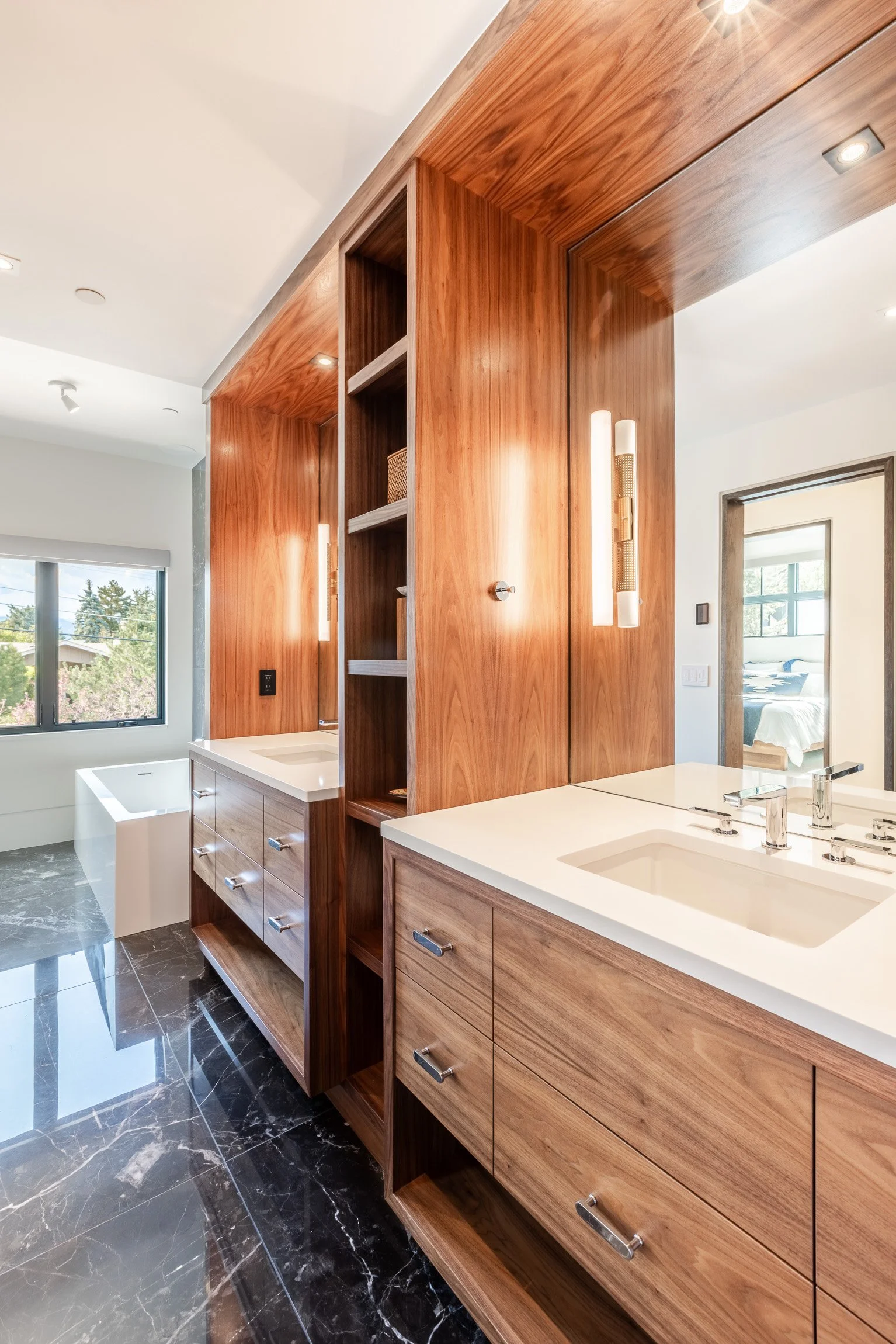 2365 Kenwood Dr-60.jpg