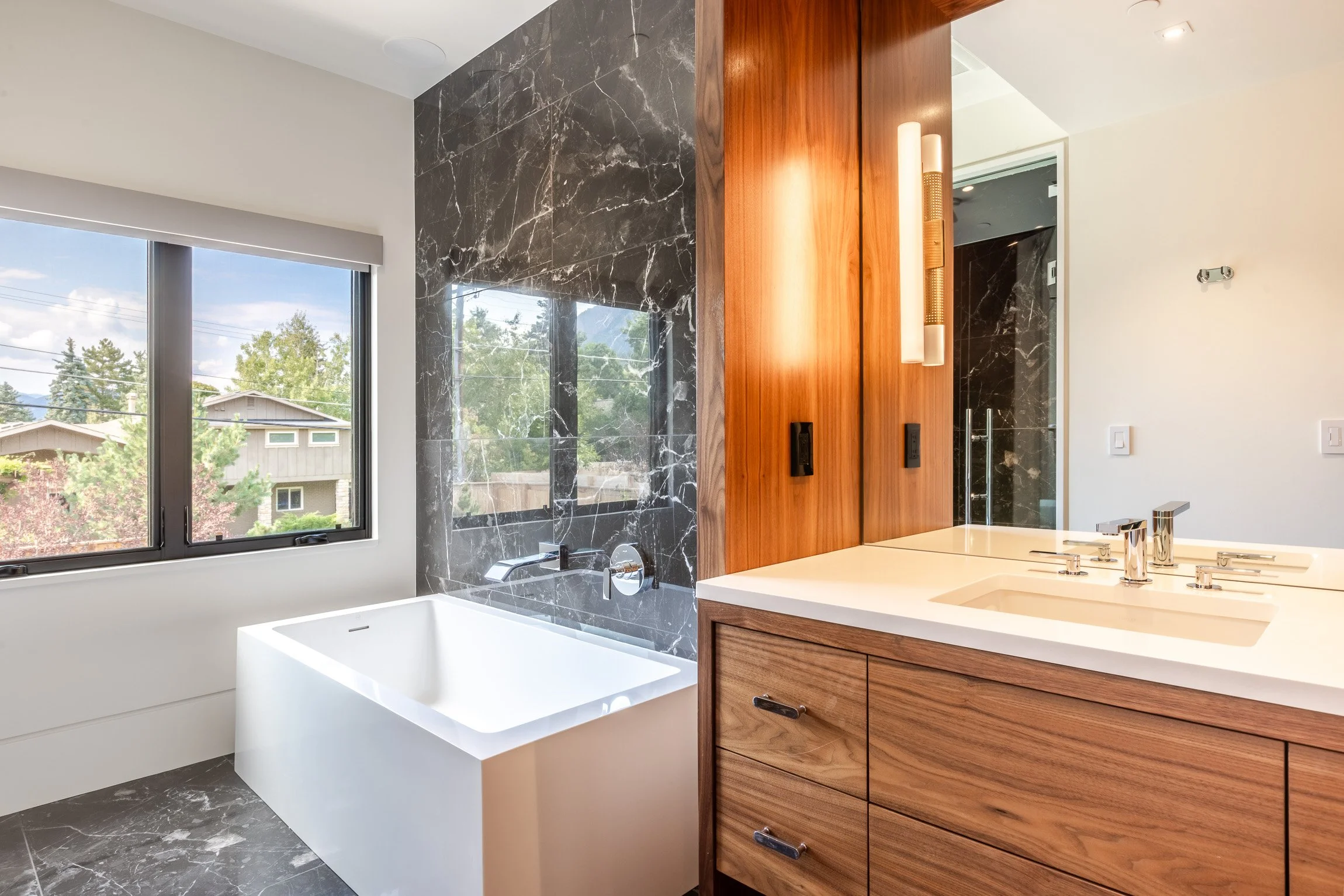 2365 Kenwood Dr-64.jpg