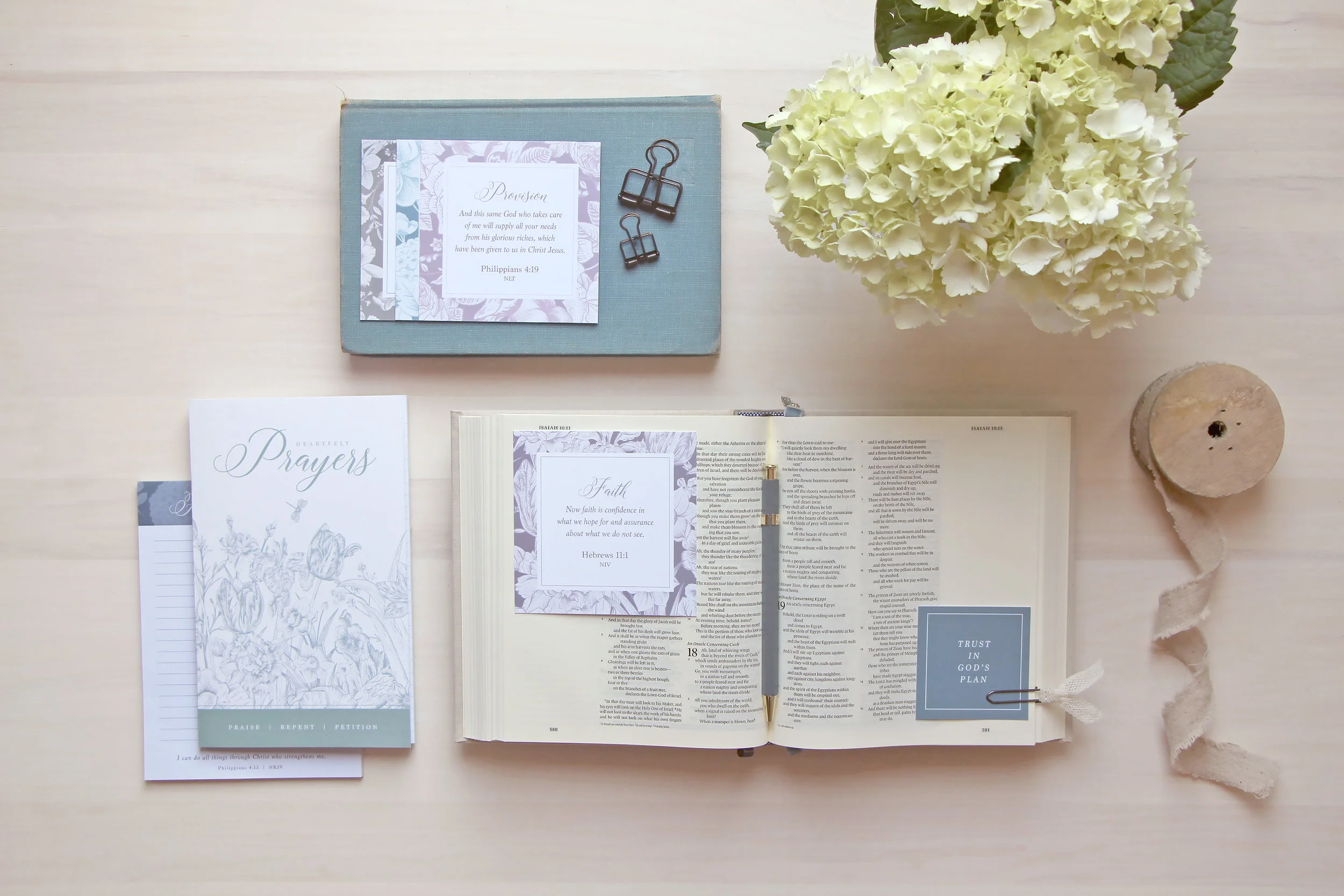 Live Oak Boutique: Stationery & Gifts